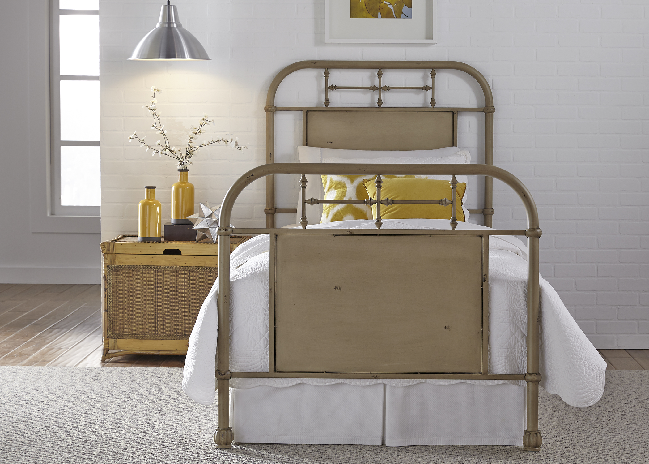 Liberty Vintage White Youth Bedroom Twin Metal Bed