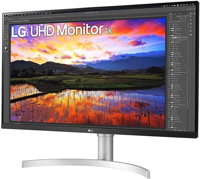 LG UltraFine™ 32" UHD IPS HDR Monitor 2