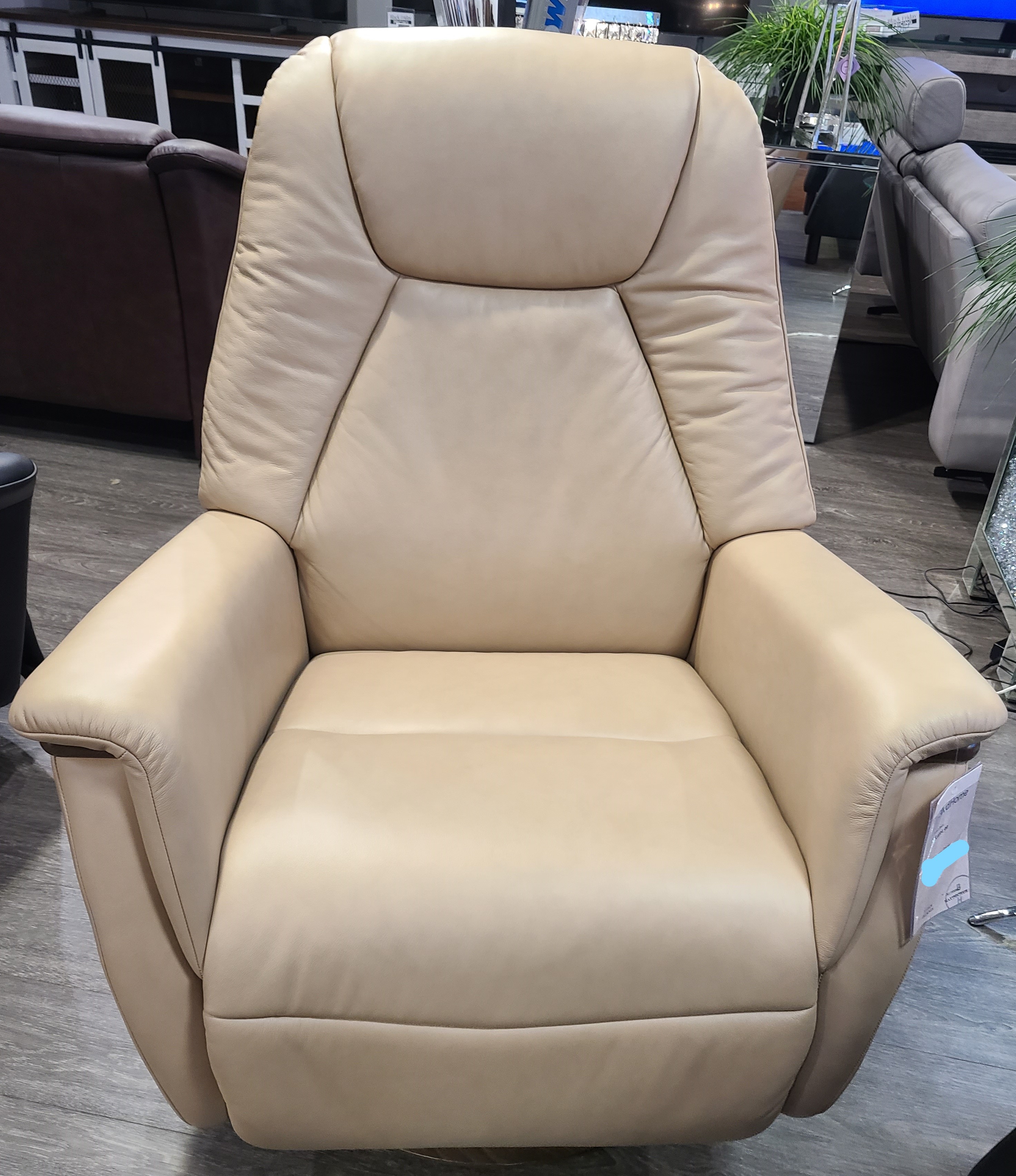 freedom lucas recliner