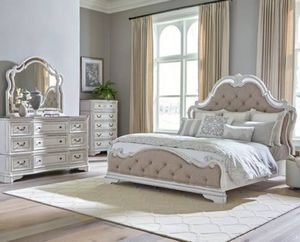 Liberty Magnolia Manor 4-Piece Antique White/Weathered Bark Queen Bedroom Set