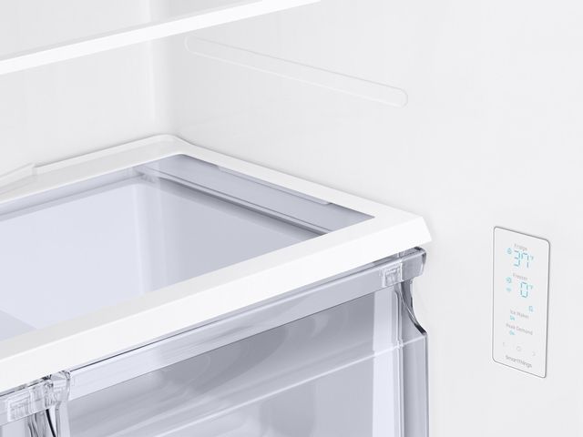 Samsung 17.5 Cu. Ft. Fingerprint Resistant White Counter Depth French Door Refrigerator 4