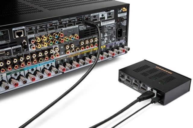 Marantz® 3 in/1 out HDMI Switcher 7