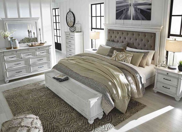 Benchcraft® Kanwyn Whitewash Upholstered Storage Queen Bed 4