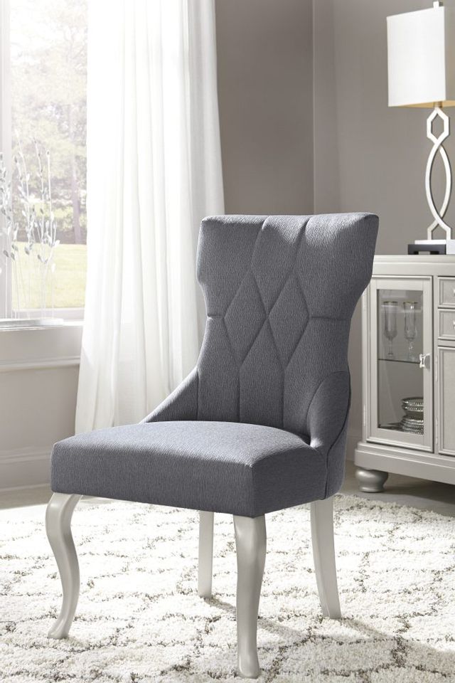 Signature Design by Ashley® Coralayne Dark Gray Dining Upholstered Side Chair 1