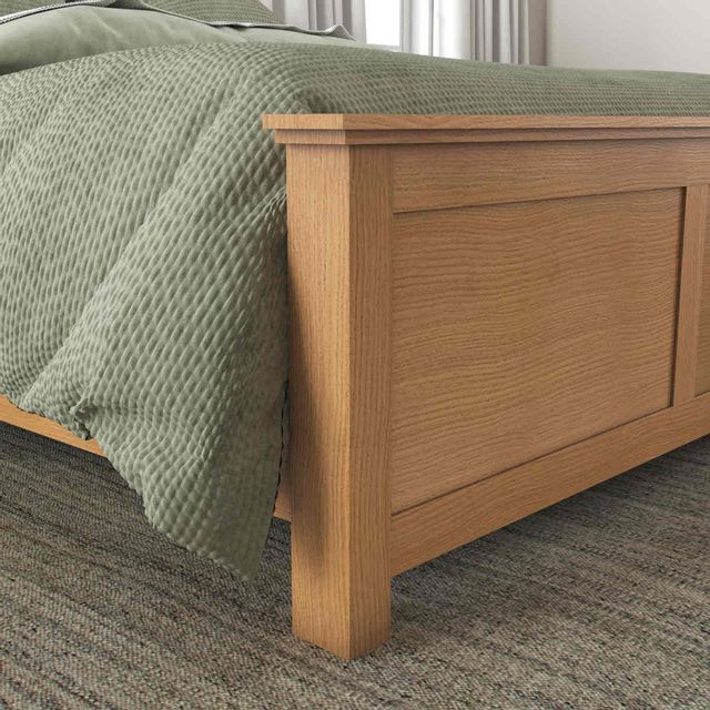 homestyles® Oak Park Brown Queen Panel Bed 13