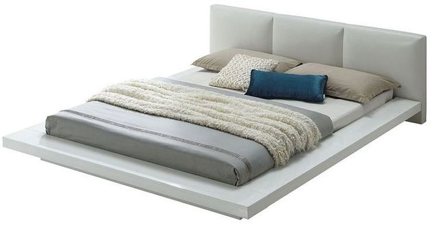 Furniture of America® Christie White Queen Platform Bed