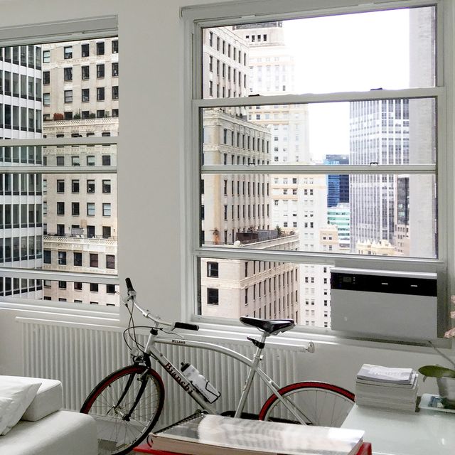 Friedrich Kühl® 8,000 BTU White Window Mount Air Conditioner 4