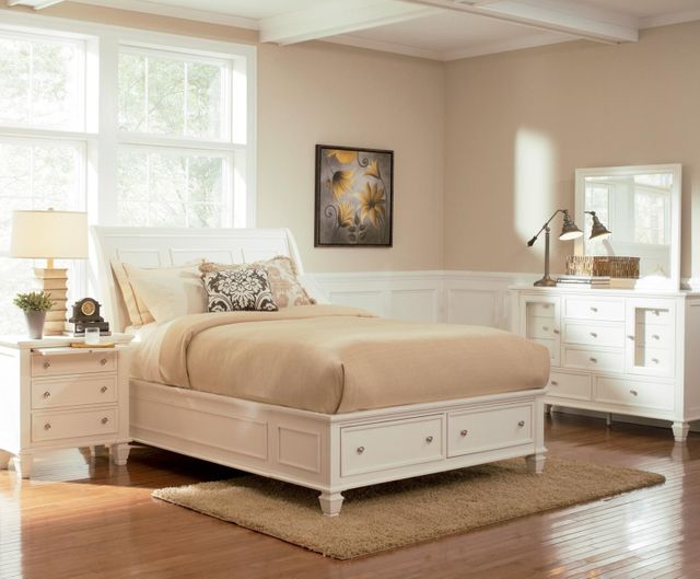 Coaster® Sandy Beach 4 Piece White California King Sleigh Storage Bedroom Set