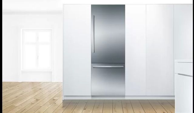 Bosch Benchmark® Series 16.0 Cu. Ft. Stainless Steel Built In Bottom Freezer Refrigerator 5