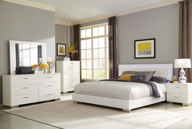 Coaster® Felicity 4 Piece Glossy White California King Low Profile Bedroom Set