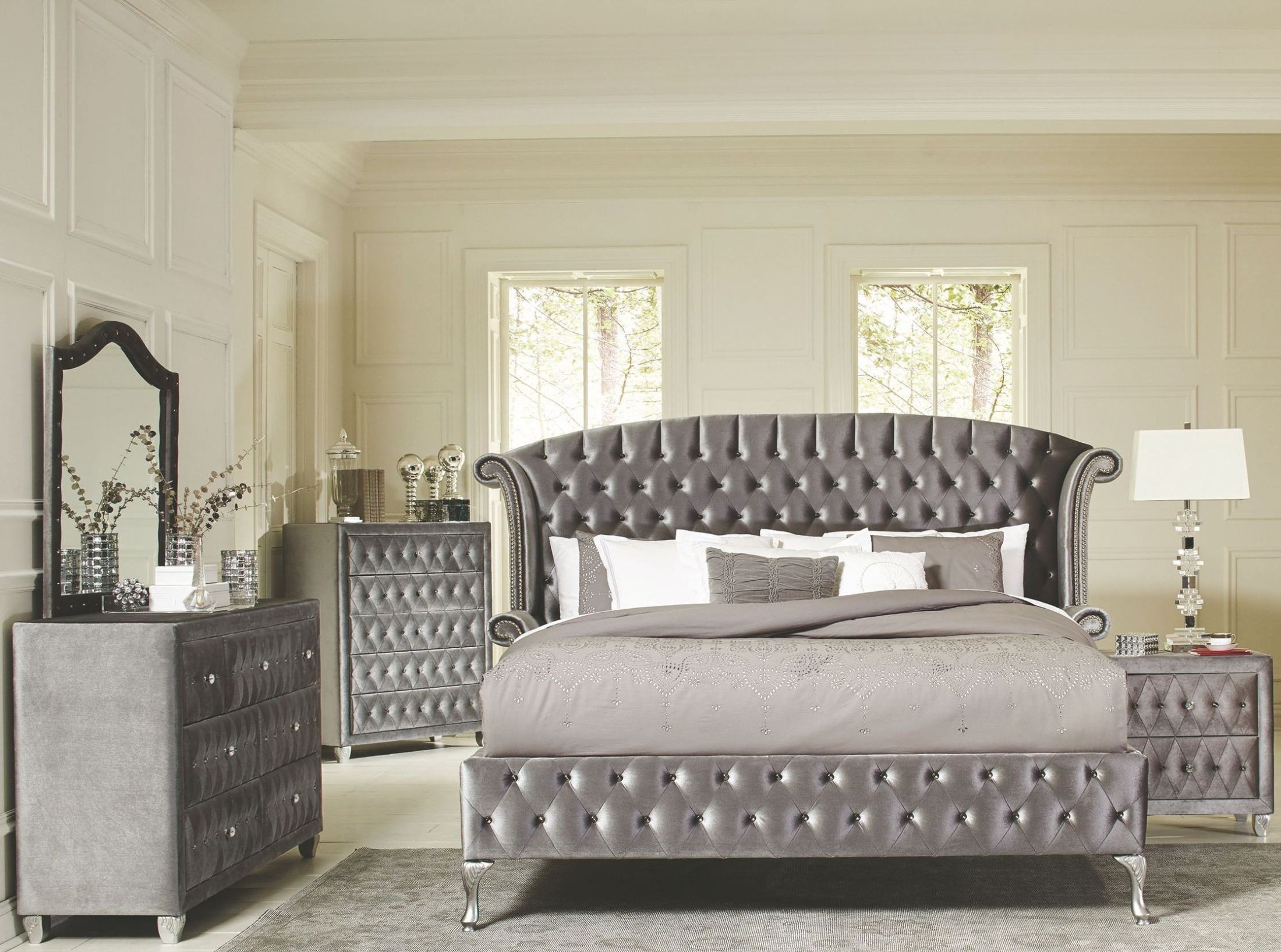 Coaster Deanna 4 Piece Silver Grey Queen Upholstered Bedroom Set