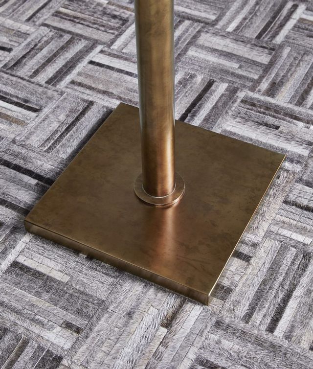 Signature Design by Ashley® Jenton Black/Gold Metal Floor Lamp 1