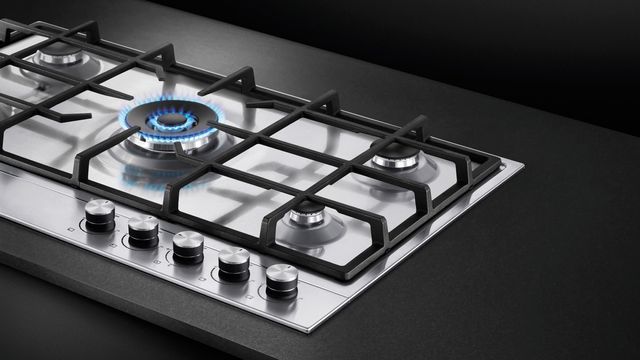 Fisher & Paykel Series 7 36" Stainless Steel Liquid Propane Cooktop-1