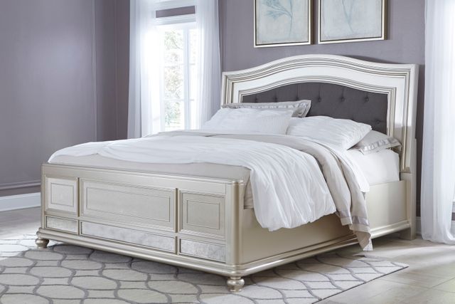 Signature Design by Ashley® Coralayne Silver California King Panel Bed 10