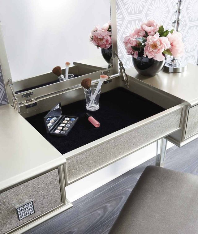 Signature Design by Ashley® Lonnix Silver Vanity and Stool 6