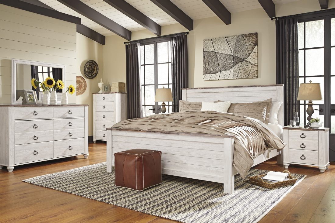 Signature Design by Ashley® Willowton Whitewash King Panel Bed