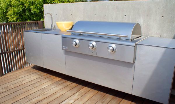 Caliber™ Rockwell 47.5" Stainless Steel Natural Gas Built-In Social Grill 2