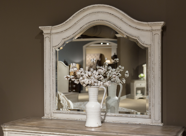 Liberty Furniture Magnolia Manor Arched Mirror 3