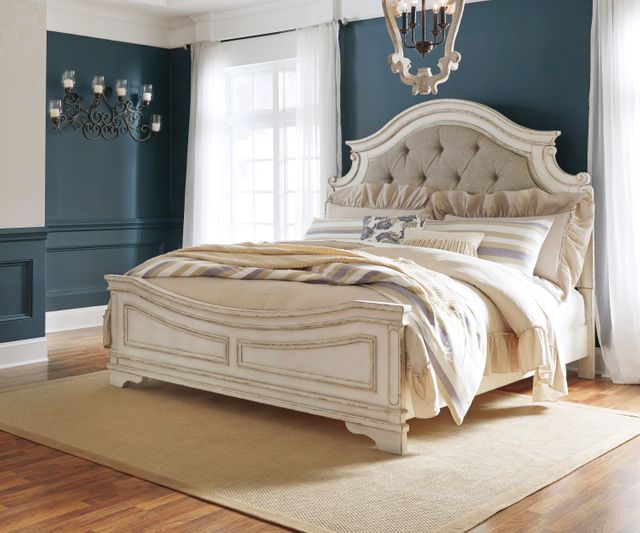 Signature Design by Ashley® Realyn Chipped White King Upholstered Panel Bed-1