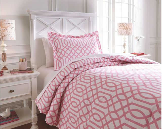Signature Design by Ashley® Loomis Pink 2-Piece Twin Comforter Set-0