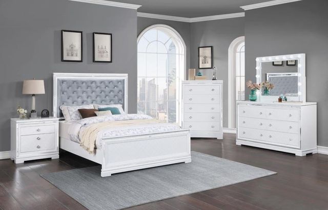 Coaster® Eleanor White Queen Upholstered Bed 5