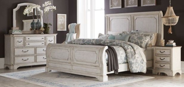 Liberty Abbey Road 4-Piece Churchill Brown/Porcelain White Queen Sleigh Bed Set