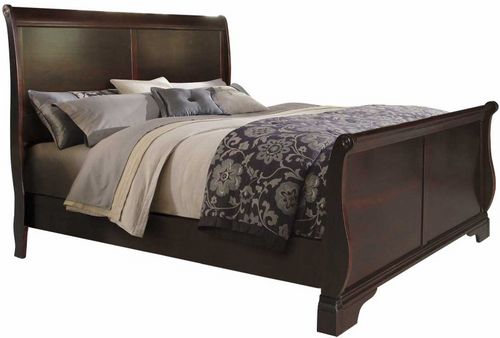 Steve Silver Co. Dominique Brown Queen Bed