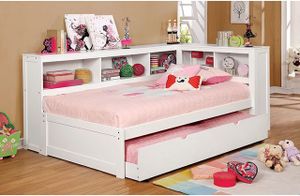 Furniture of America® Frankie White Twin DayYouth Bed with Trundle