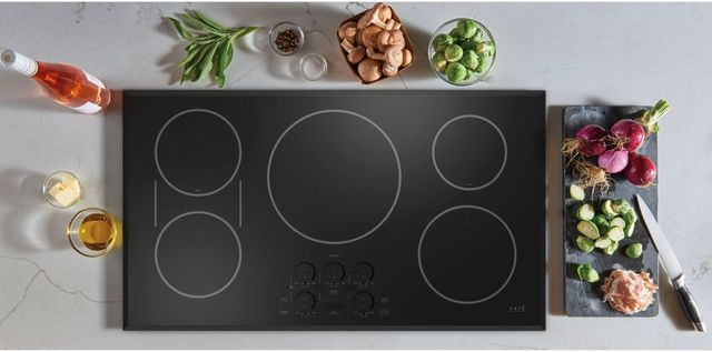 Café™ 36" Stainless Steel Induction Cooktop 4