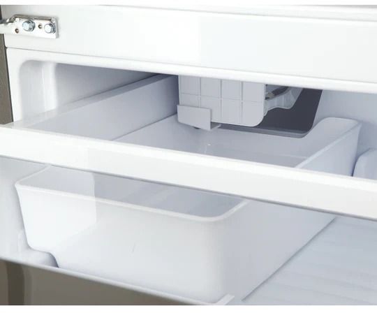 Winia 26.1 Cu. Ft. Fingerprint Resistant Stainless Steel French Door Refrigerator 3