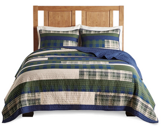 Olliix by Woolrich Spruce Hill Green King/California King Oversized Cotton Quilt Mini Set