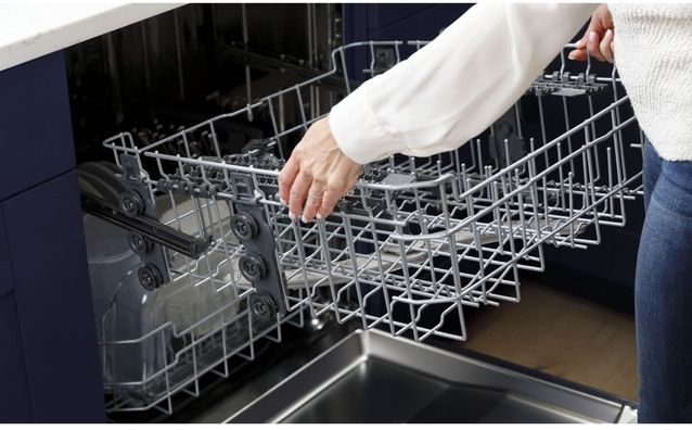 GE® 24" Slate Built In Dishwasher 8
