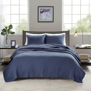 Bedroom Keaton White Full and Queen Coverlet