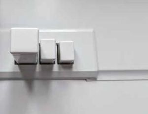 Sub-Zero® White Integrated Column with Internal Dispenser Press-to-Open
