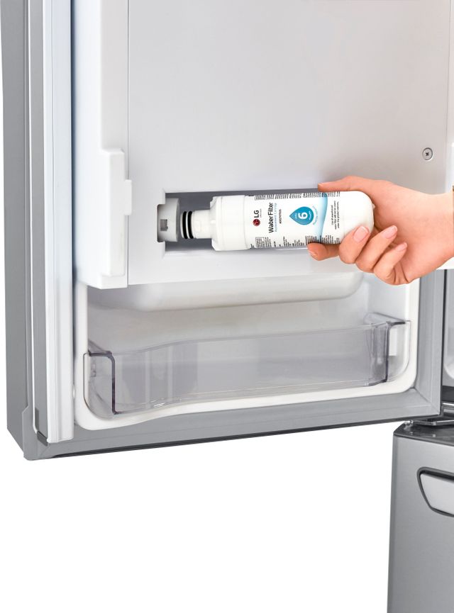 Réfrigérateur à portes françaises de 36 po LG® de 29,7 pi³ - Acier inoxydable résistant aux traces de doigts 9