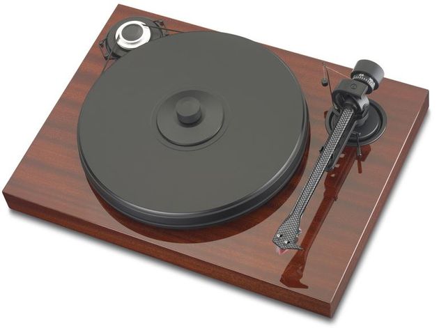 Pro-Ject Classic Line Turntable-2Xperience Classic. Finish Options: Gloss Piano Black, Mahogany, Olive Wood. 