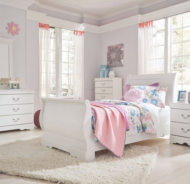 Signature Design by Ashley® Anarasia White Twin Sleigh Bed-1