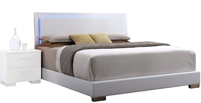 ACME Furniture Lorimar White/Chrome Queen Bed