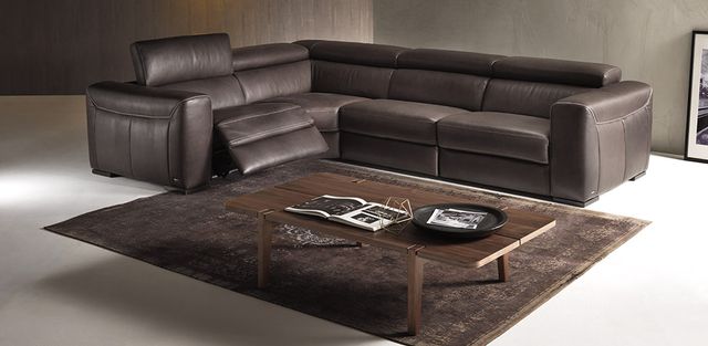 Natuzzi Editions Forza 4-Piece Living Room Sectional 2