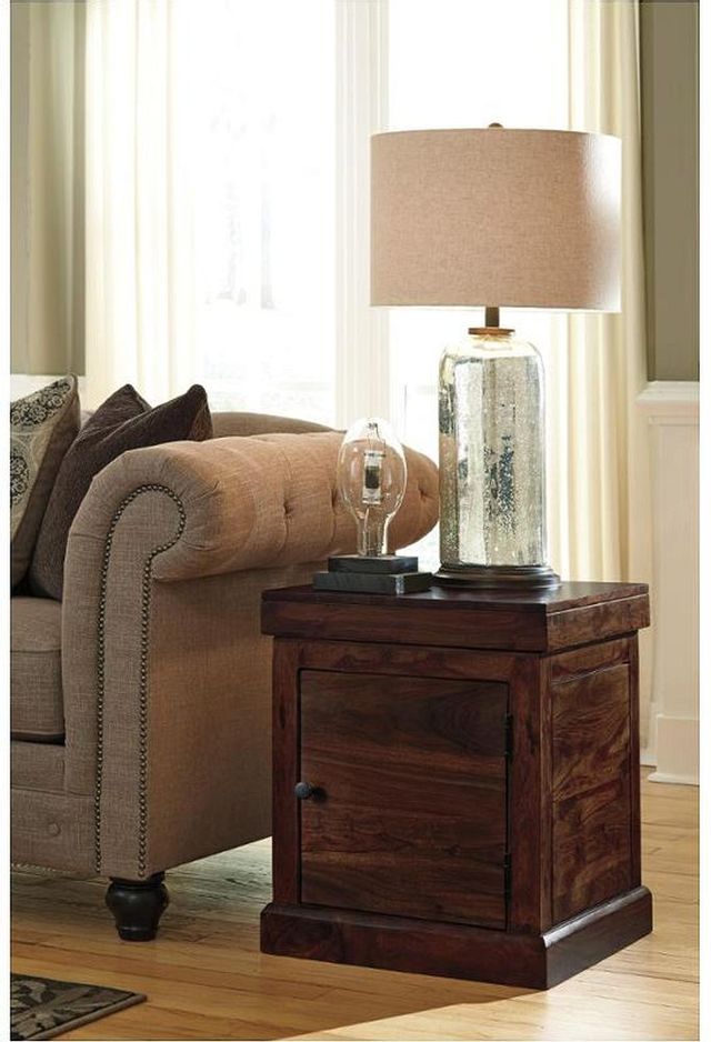 Signature Design by Ashley® Holifern Warm Brown End Table 2