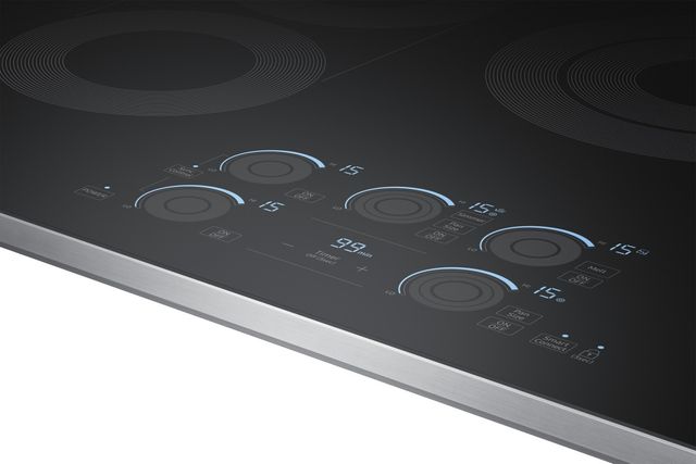Samsung 30" Stainless Steel Electric Cooktop 2
