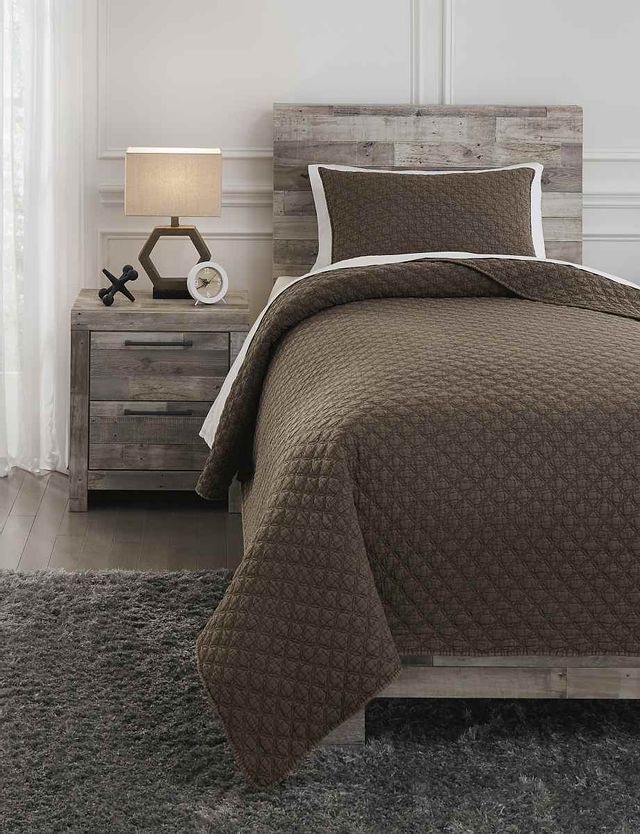 Signature Design by Ashley® Ryter Brown Queen/Full Coverlet Set 2