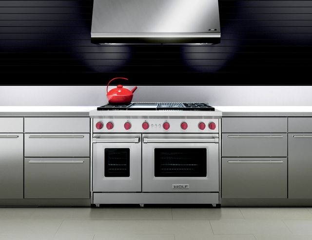 Wolf® 48" Stainless Steel Pro Style Gas Range 10