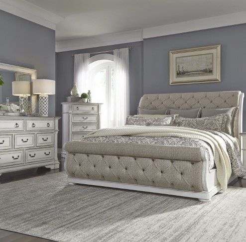 Liberty Abbey Park 4-Piece Antique White Queen Upholstered Sleigh Bed Set 8