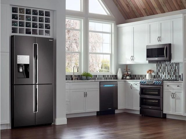 Samsung 28.1 Cu. Ft. Fingerprint Resistant Black Stainless Steel 4-Door Flex™ Refrigerator 7