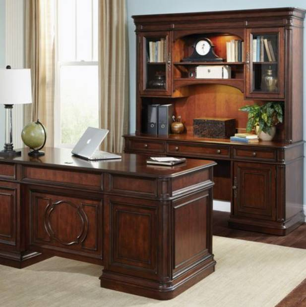 Liberty Brayton Manor 5-Piece Cognac Executive Desk Set | Texas Discount  Furniture | Laredo, TX
