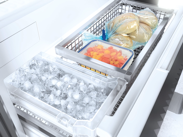 Miele MasterCool™ 19.6 Cu. Ft. Panel Ready Left Hand Built-In Bottom Freezer Refrigerator 5