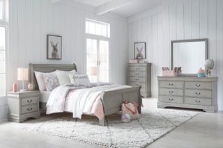 Signature Design by Ashley® Kordasky 3-Piece Gray Full Bedroom Set