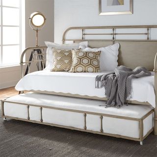 Liberty Furniture Vintage Cream Twin Metal Day Bed with Trundle