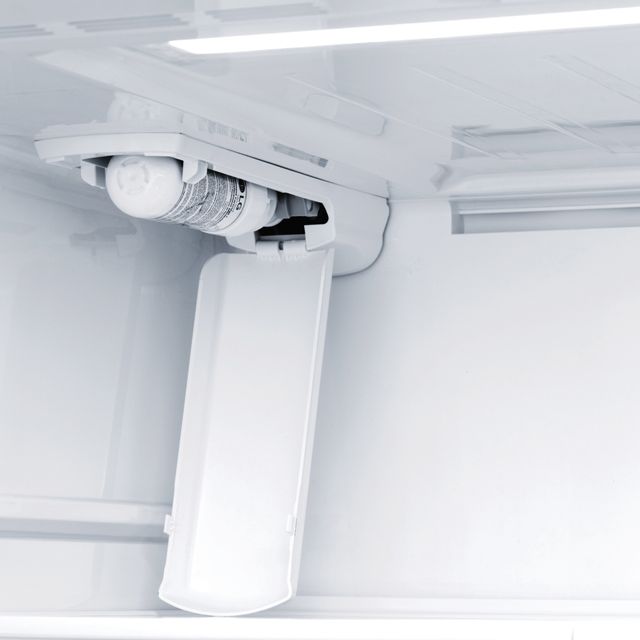 Réfrigérateur à portes françaises à profondeur de comptoir de 36 po LG® de 22,1 pi³ - Acier inoxydable noir 3
